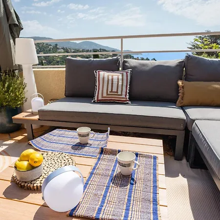 Belle Vue Mer, Plage A Pied, Terrasse, Jardin - Pramousquier شقة