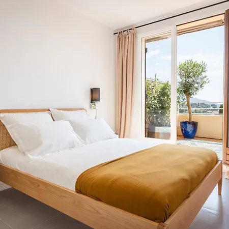 Belle Vue Mer, Plage A Pied, Terrasse, Jardin - Pramousquier *