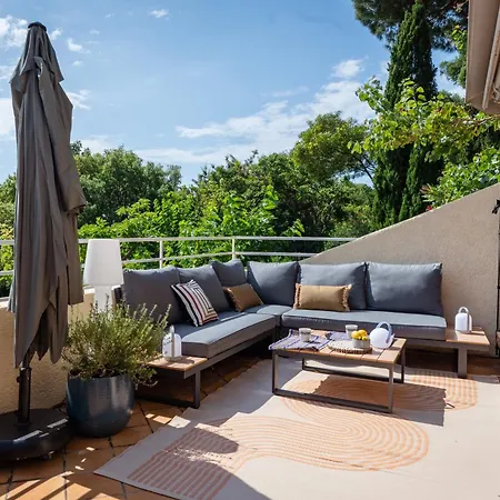 Belle Vue Mer, Plage A Pied, Terrasse, Jardin - Pramousquier Le Lavandou